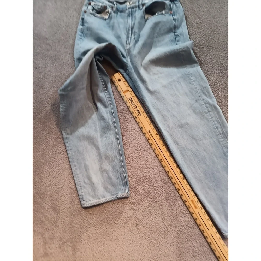 American Eagle Outfitters good pre